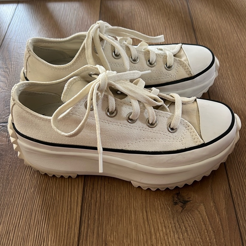 Converse Run Star Hike